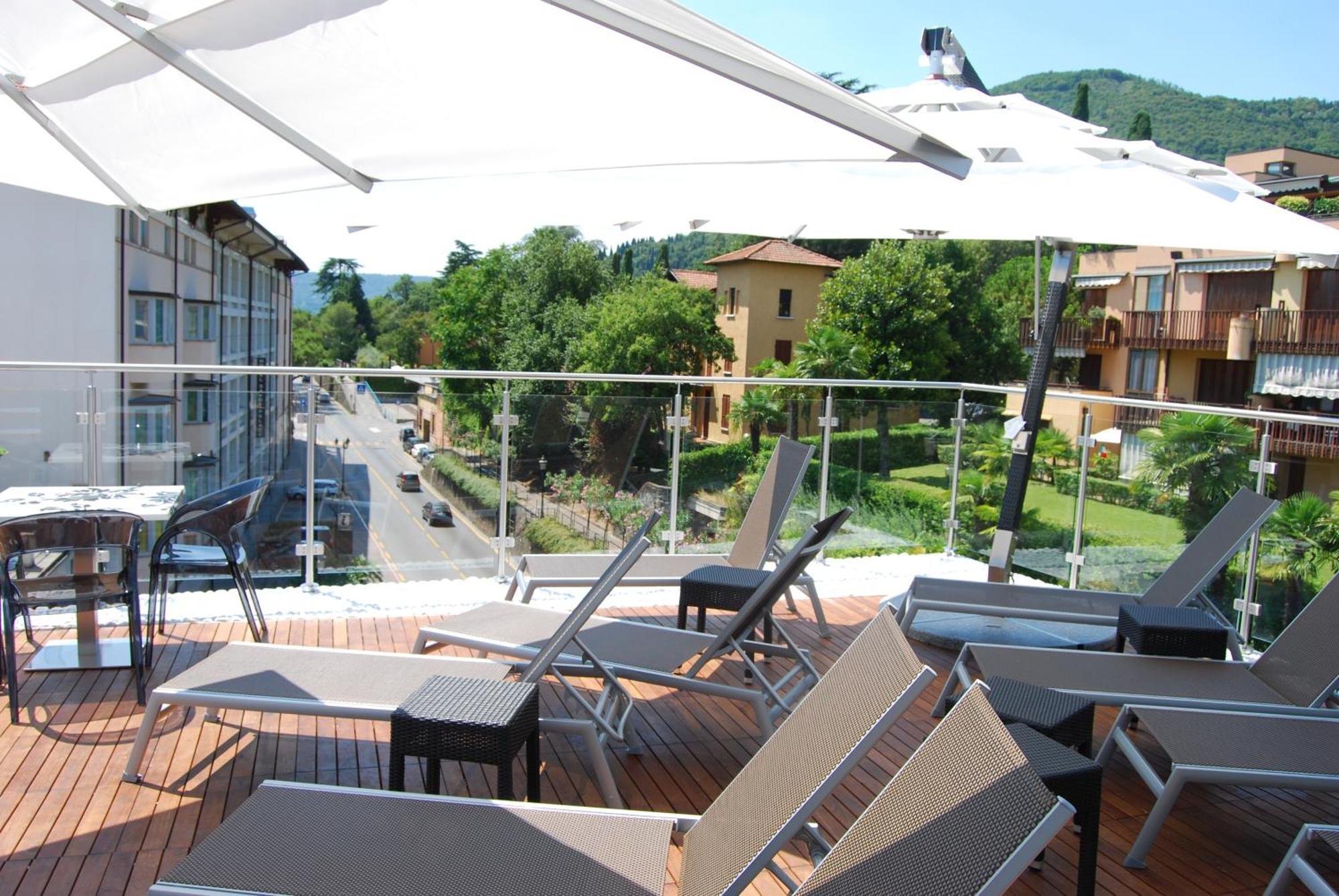 Happy Hotel Atelier Gardone Riviera Centro & Beach Kültér fotó
